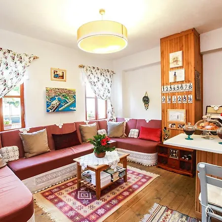 Kale * 博兹贾阿达岛